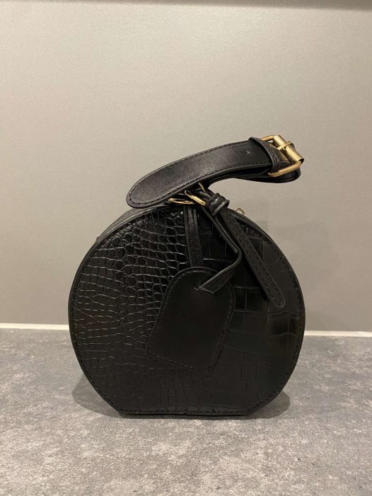 Black fashion hand bag