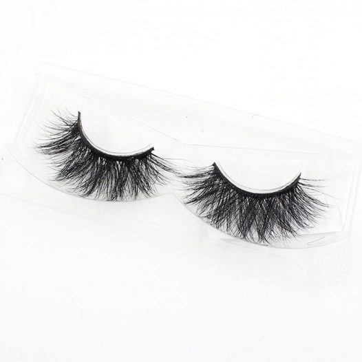 Description: • 18mm • 3D • 100% real mink lashes • Lashes band made of cotton • Water proof • Reusable up to 30 times (if used correctly)