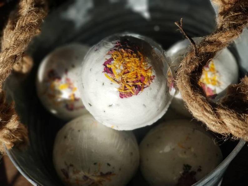 Hemp Yoni Bath Bomb miiriya