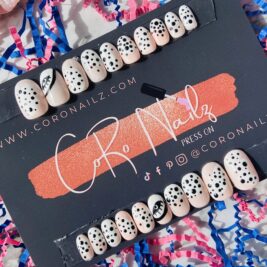 Polka Dot Eyes | Peach Nails | Gloss Nails | Press on Nails | Short Oval Nails | Fake Nails | READY TO SHIP