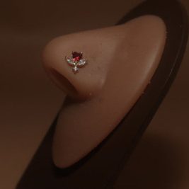 Samiya S-Screw Heart Gem Flower Nose Stud