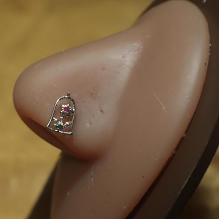 Rose in Vase Nose Stud