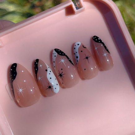 East Wind | Pre-Designed Custom Press-on Nail Set
