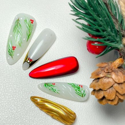 Mistletoe | Pre-Design Custom Press-on Nail set