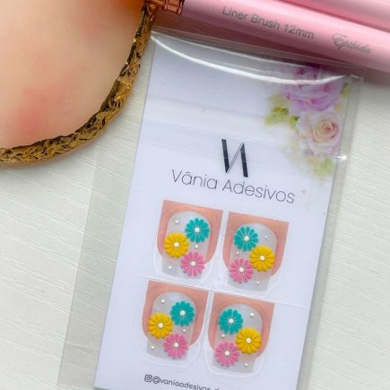 Nail Decals |Daisy Pop Trio | Luxury Handpainted Nail Art Decals