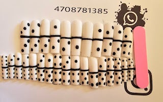 Dominoes