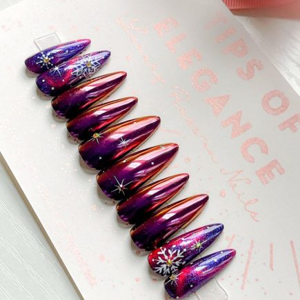 Aurora Borealis | Christmas | Pre-Designed Press-on Nails