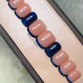 Icy | Christmas | Pre-Design Custom Press-on Nail Set