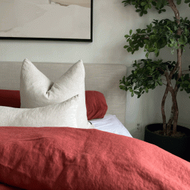 The Ruby Linen Duvet Cover set