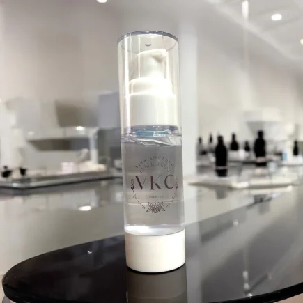 VKC Foundation Primer, Minimizes Pores & Fine Lines, Long-Lasting Wear
