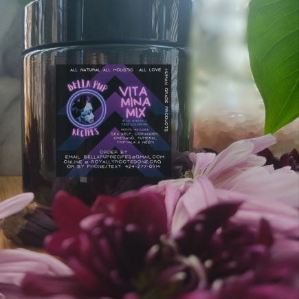 Bella Pup's VitaMina Mix Seasoning