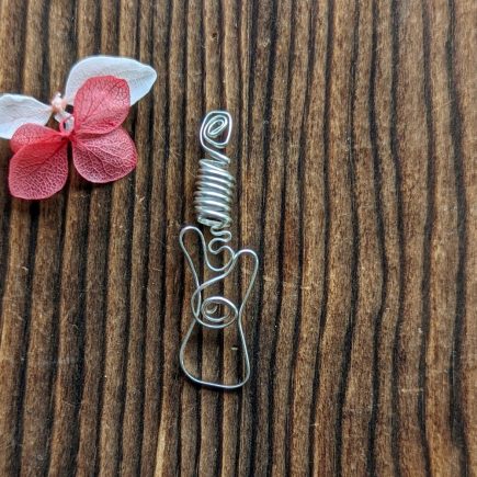 Guitar Inspired Loc Jewel