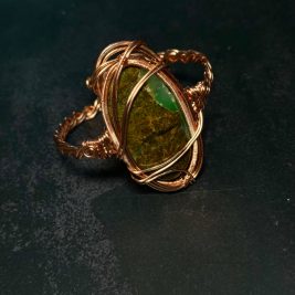 Crysophase Stone Armcuff