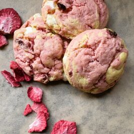 Strawberry Lemonade Cookie