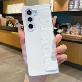 Fold-Friendly Wristlet Case