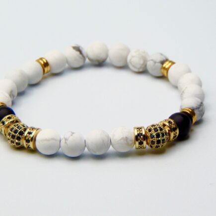 Howlite II