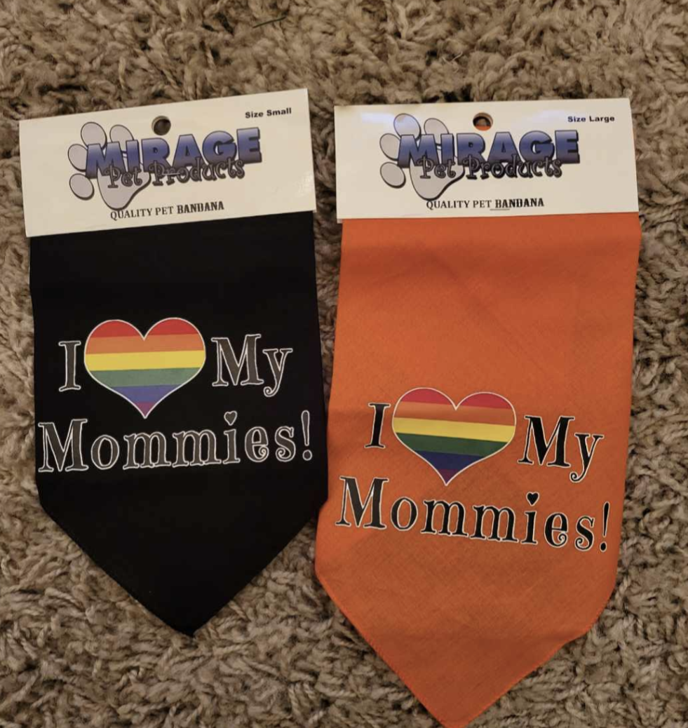 𝐼 𝐿𝑜𝑣𝑒 𝑀𝑦 𝑀𝑜𝑚𝑚𝑖𝑒𝑠 𝐵𝑎𝑛𝑑𝑎𝑛𝑎