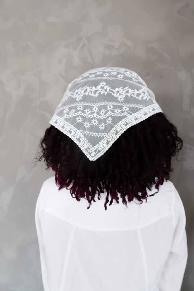 Triangle Tulle Bandana in Viola