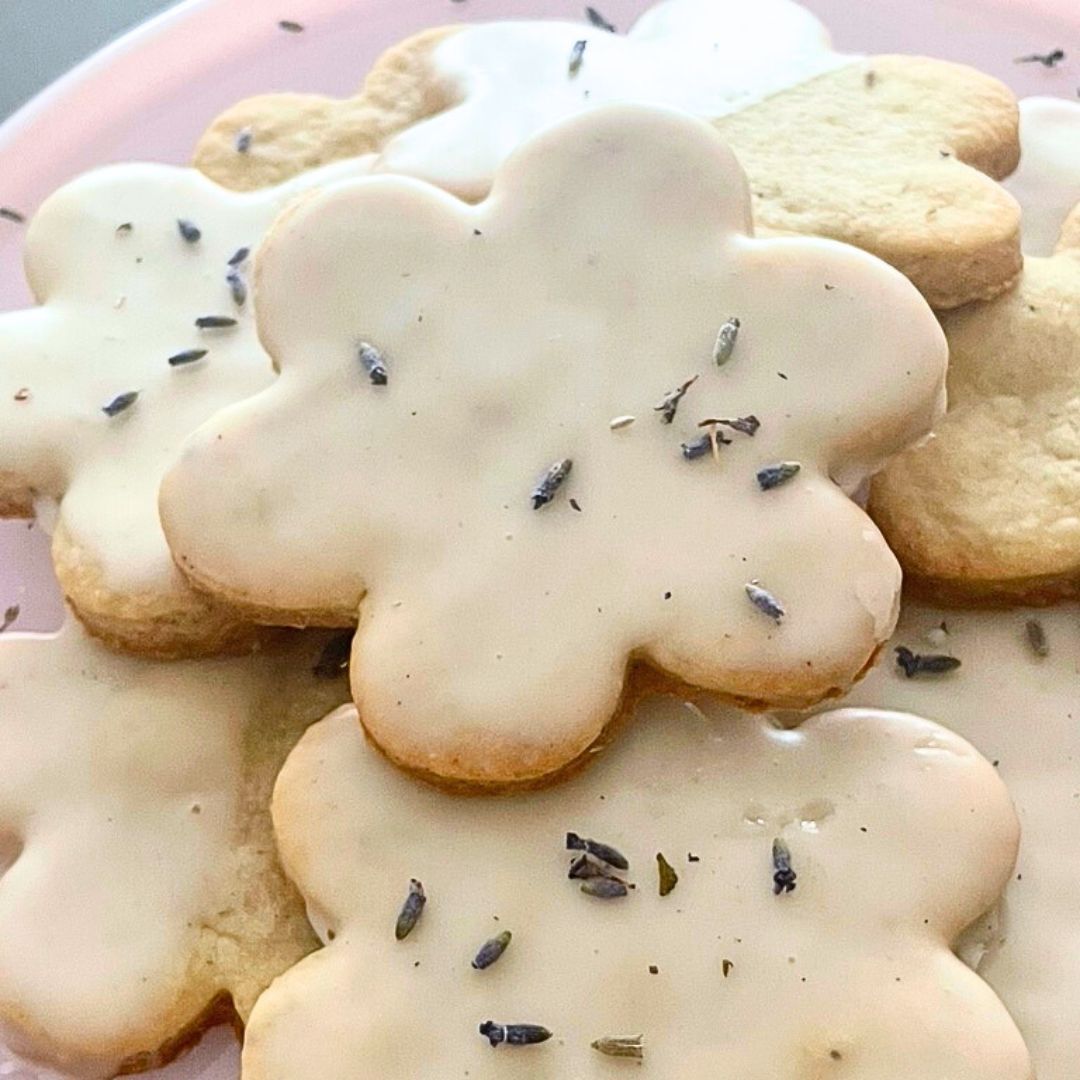 Lavender & Meyer Lemon Shortbread Cookies - Food, Baked goods